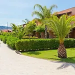 度假村 Tindari Club 富尔纳里