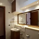 Tindari Club 富尔纳里