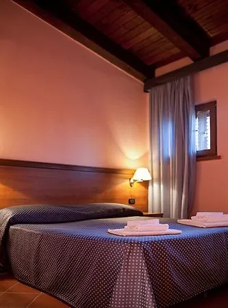 Üdülőközpont Tindari Club 4*